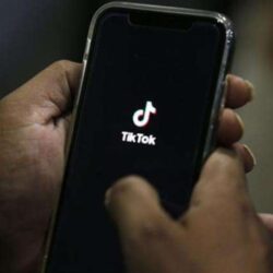ओखलढुङ्गामा प्रहरीलाई टिकटक चलाउन बन्देज