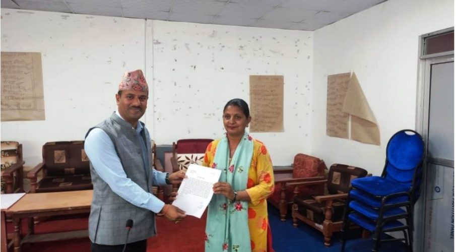 महाकाली नगरपालिकाका मेयर भट्टद्धारा राजिनामा, पुनः मेयरमा लड्ने