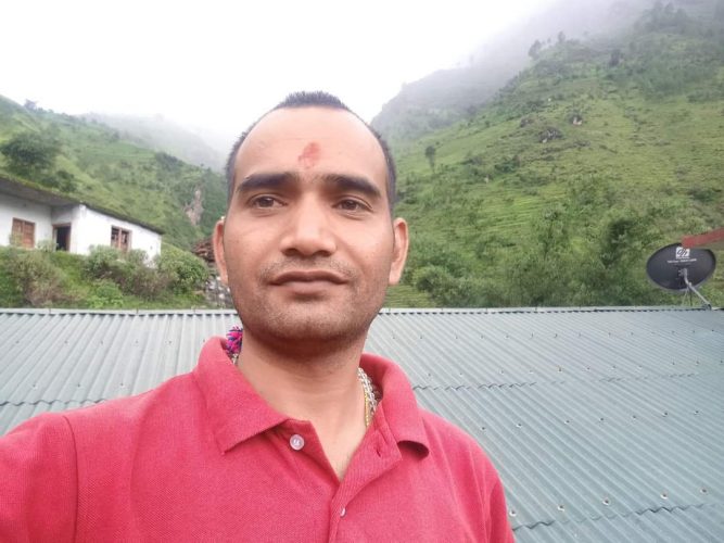 आफू निर्वाचित भए सेवासुविधा बापतको पैसा नि:शुल्क एम्बुलेन्स सञ्चालनमा खर्च गर्न धामीको प्रतिबद्धता