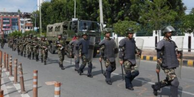 विना काम घरबाहिर ननिस्कन सेनाकाे आग्रह, सडकमा सेना
