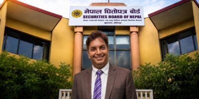 धितोपत्र बोर्डको अध्यक्षमा धनगढीका भट्ट नियुक्त धितोपत्र बोर्डको अध्यक्षमा धनगढीका भट्ट नियुक्त