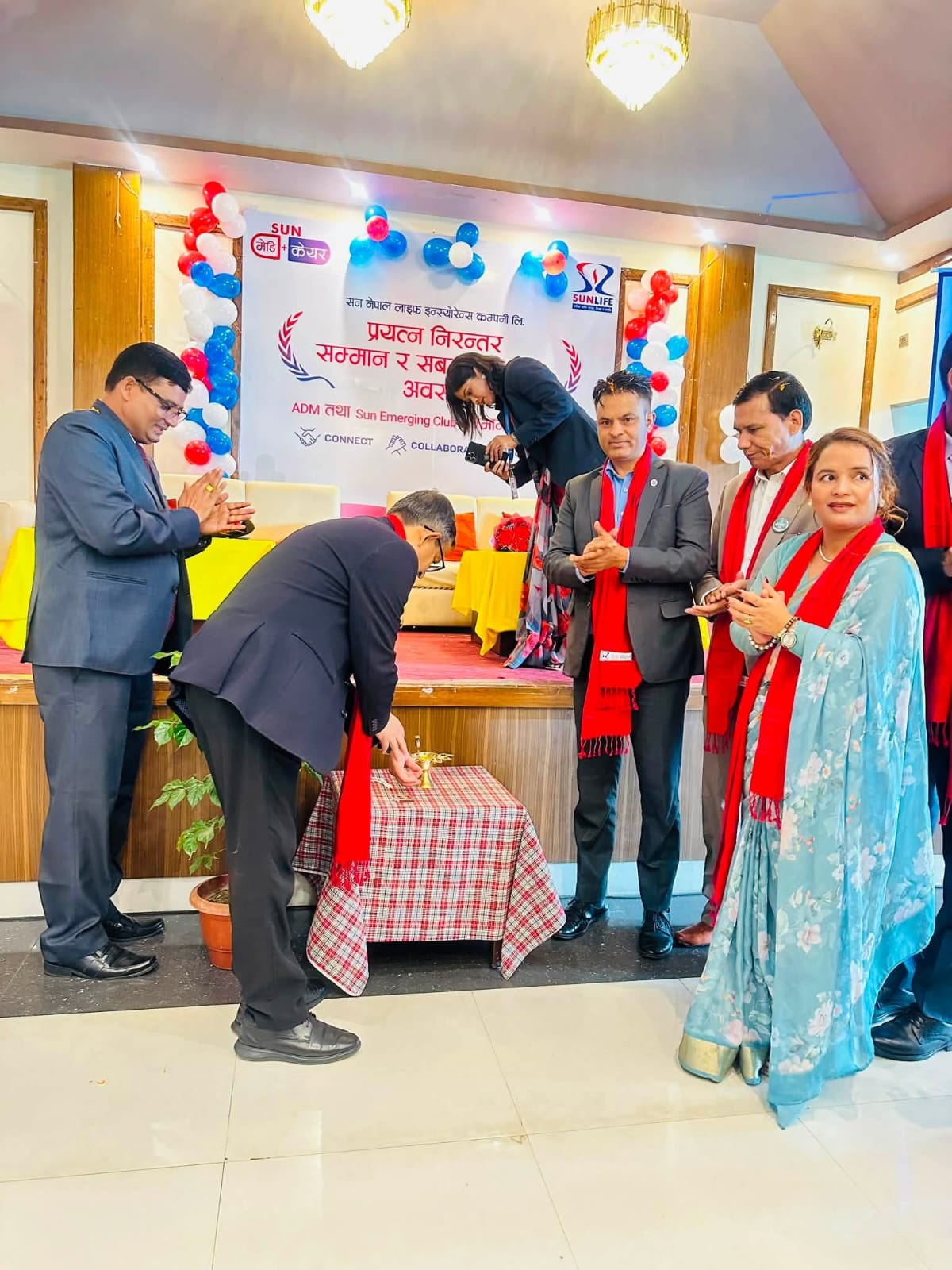 सन नेपाल लाइफद्वारा सुदूरपश्चिमका ७३ एडीएम तथा सन इमर्जिङ क्लब एचिभर्स सम्मानित सन नेपाल लाइफद्वारा सुदूरपश्चिमका ७३ एडीएम तथा सन इमर्जिङ क्लब एचिभर्स सम्मानित